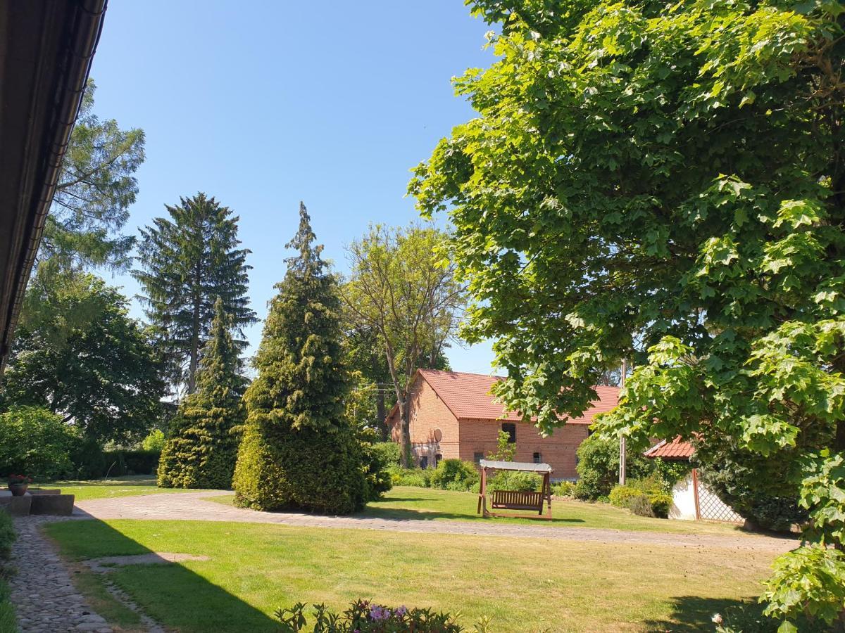Folwark Goscino-Dwor Bed & Breakfast ภายนอก รูปภาพ