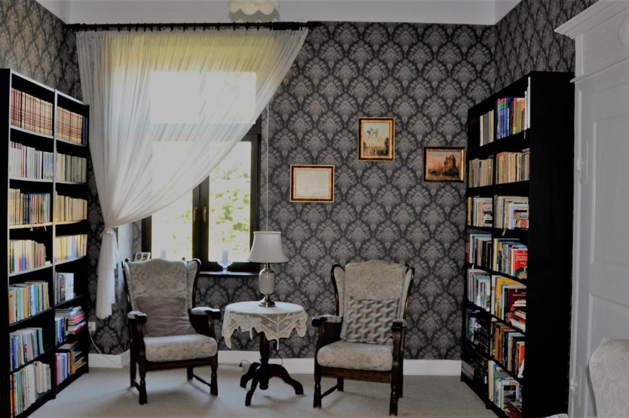 Folwark Goscino-Dwor Bed & Breakfast ภายนอก รูปภาพ