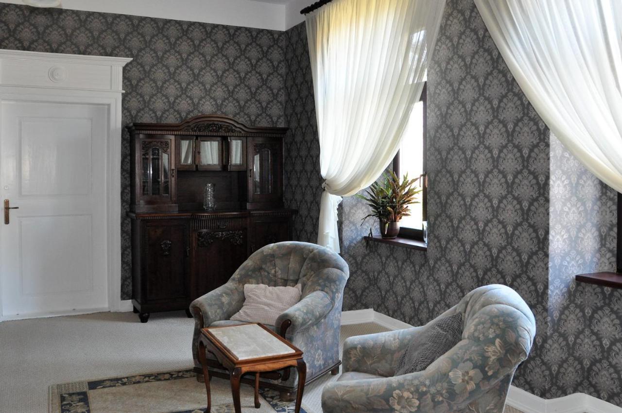 Folwark Goscino-Dwor Bed & Breakfast ภายนอก รูปภาพ