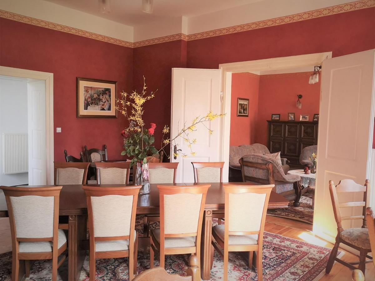 Folwark Goscino-Dwor Bed & Breakfast ภายนอก รูปภาพ